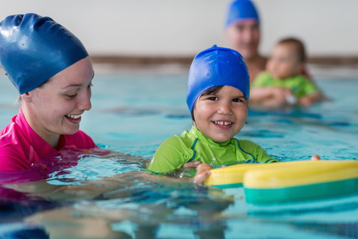 Schwimmen lernen in Mannheim — wann und wo am besten?